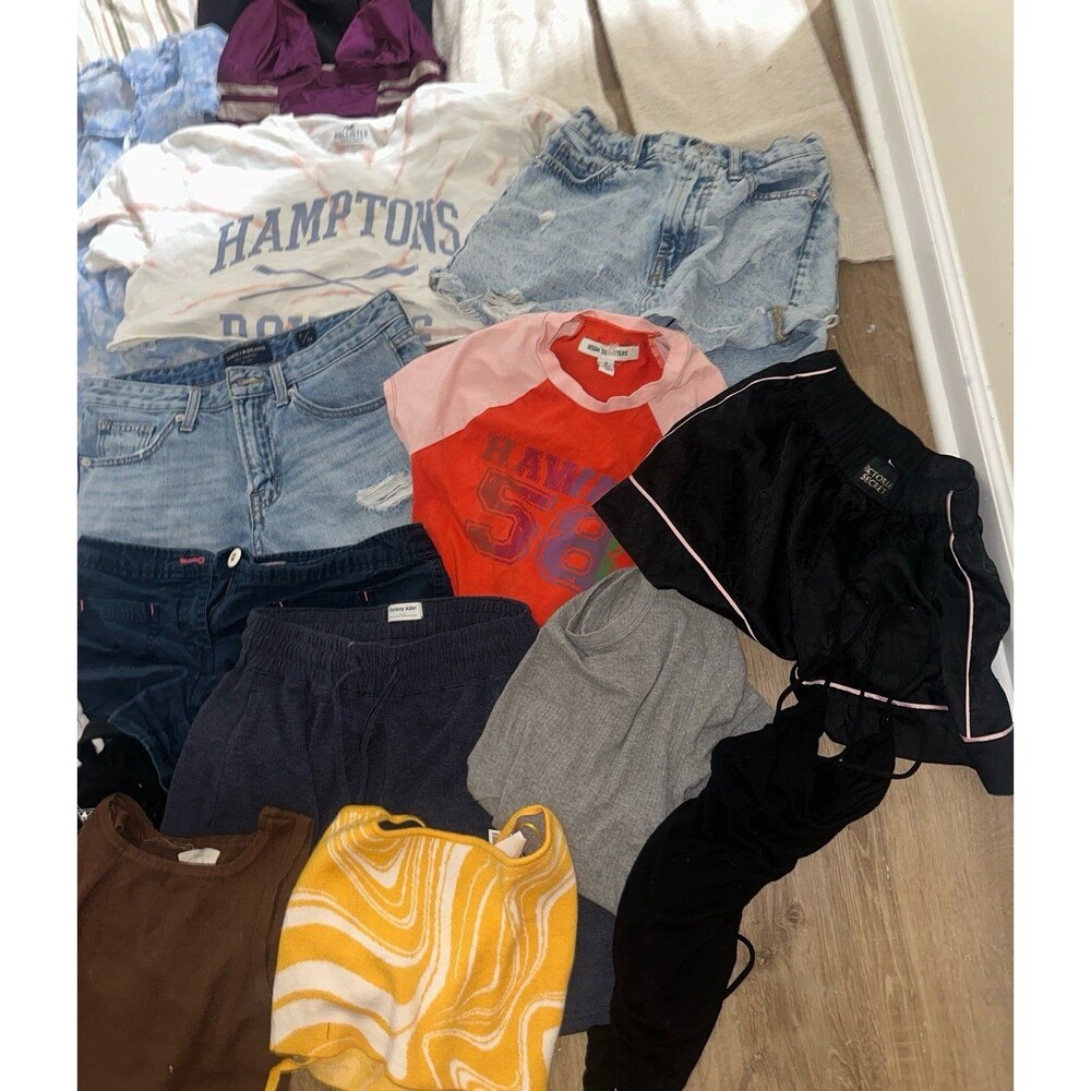 HUGE SALE BUNDLE - Picture 3 of 8